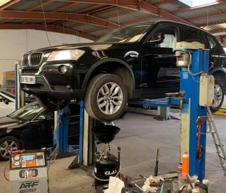 Entretien Boîte Automatique Bmw X3 F25 2,0d Boite 8Hp avec remplacement crépine filtre , douille étanchéité, vidange rinçage boîte avec appareil spécifique et remise à zéro des adaptatifs.